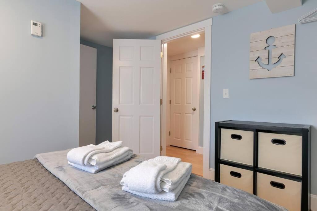 2Br Apt W/ 3 Min Walk To Downtown Swh - Low Tide Southwest Harbor Exterior photo