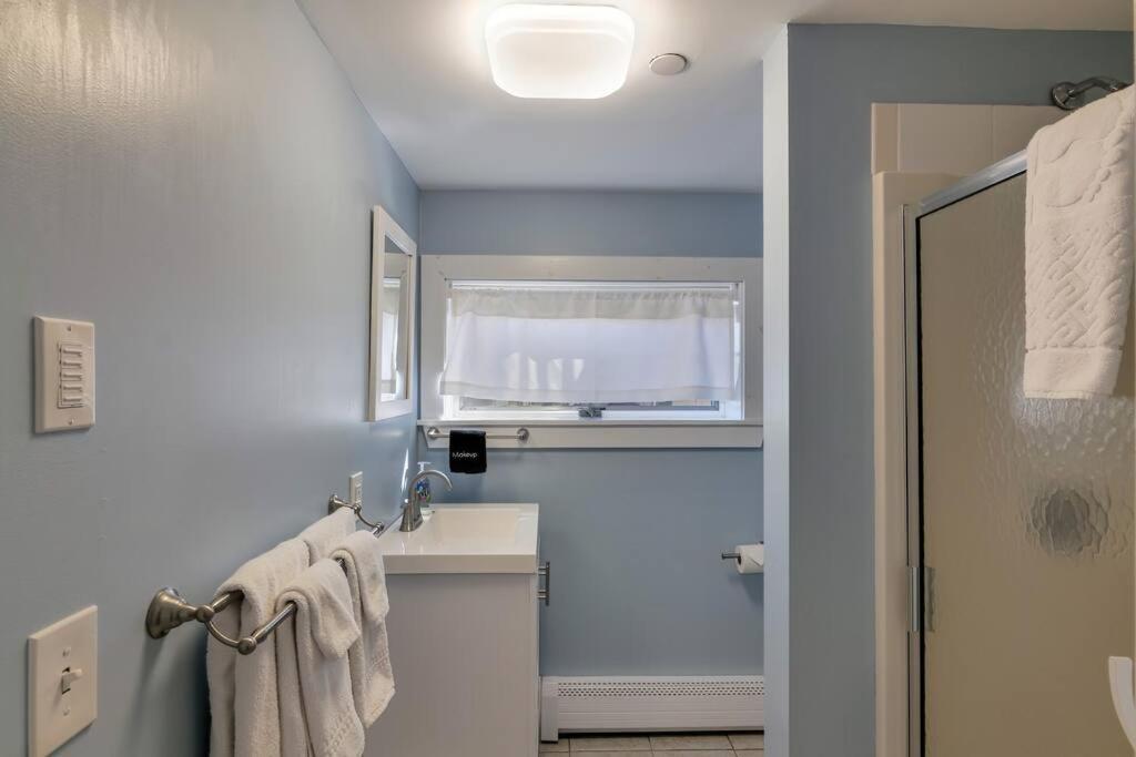 2Br Apt W/ 3 Min Walk To Downtown Swh - Low Tide Southwest Harbor Exterior photo
